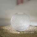 Προσαρμοσμένο διαφανές ανάγλυφο σχήμα μπάλας στρογγυλό γυάλινο βάζο